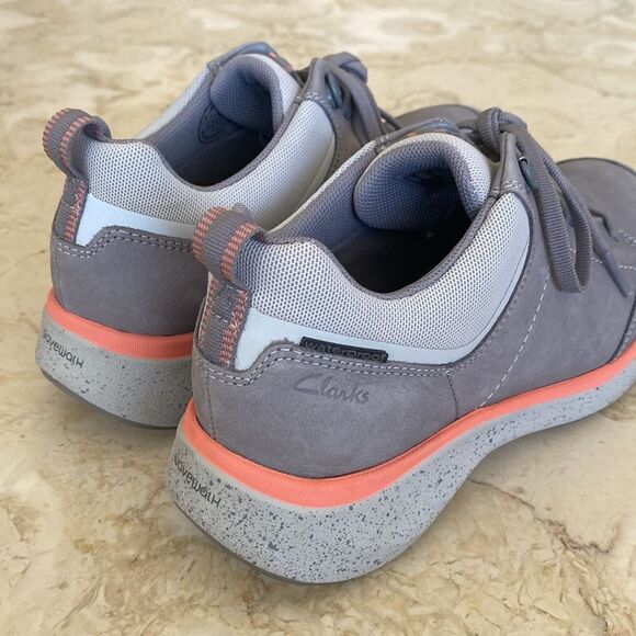 Clarks Wave 2.0 Lace Waterproof Sneakers Grey/Peach - Picture 13 of 16